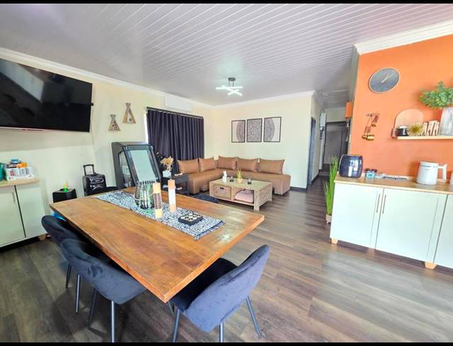 3 BEDROOM HOUSE FOR SALE IN MISTY BAY